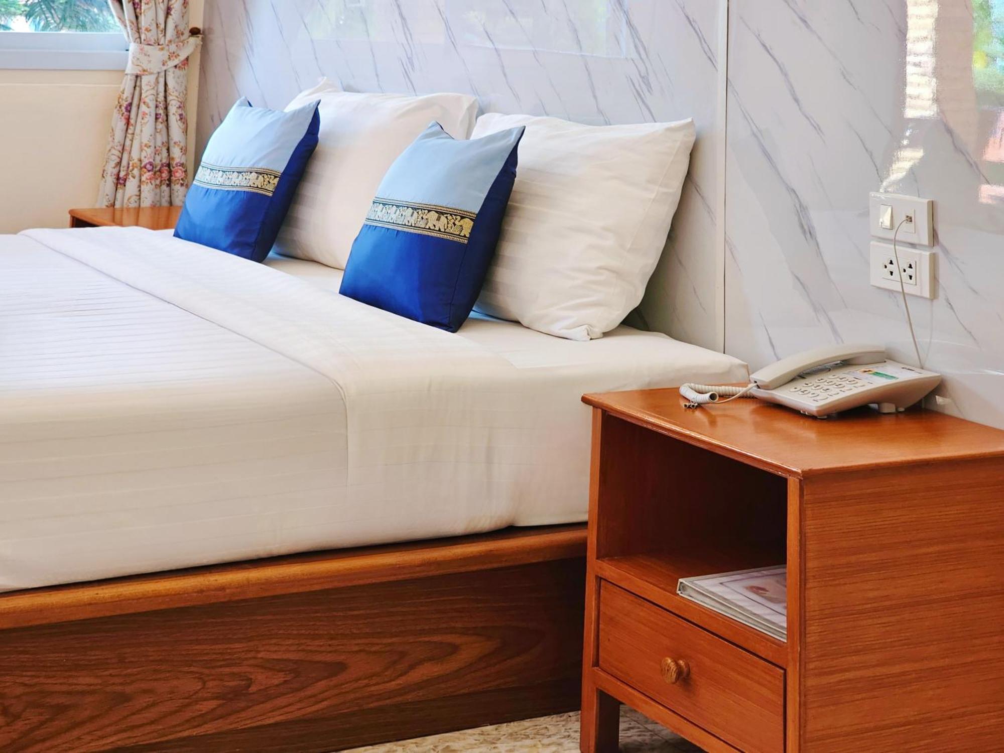 Phaithong Sotel Resort Chalong Exterior foto